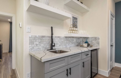South Central Houston House | 3-bedroom house in welcoming Houston with WiFi, AC, EV Charging