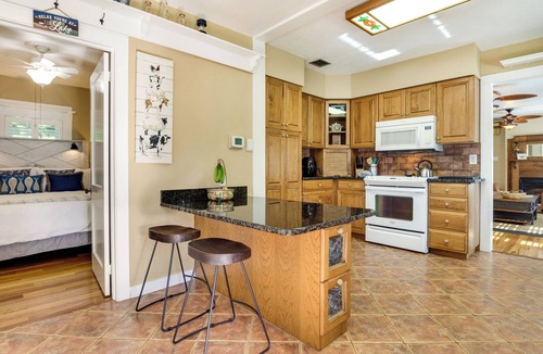Tavares Cottage | 3 Bedroom Lakefront Retreat Near Downtown Tavares