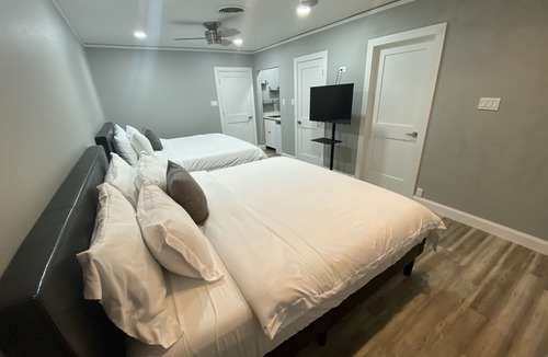 Hancock House | 3 bedroom(s) House near Austin