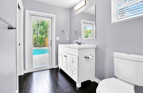 Deerfield Beach Apartment | 3 Bedroom Single family 245680 by Houzlet
