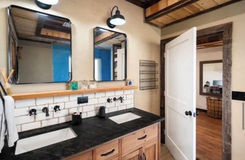 Celeste House | 3-bedroom Texas Country Ranch close to Dallas