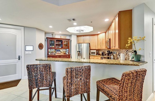 Cape Harbour Apartment | 3 BR 2 BA with AMAZING 8th Floor River & Gulf View!