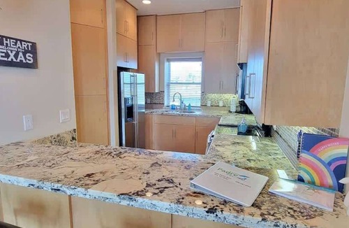 South Padre Island Condo | * 3 level luxury Beachlike Pool * Killer Sunsets