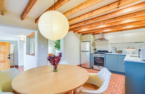 Southside Condo | 3 Mi to Downtown - Condo w/Hot Tub in Santa Fe!