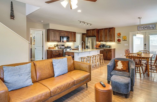 Gunnison Cottage | 30 Mi to Crested Butte: Dog-friendly Home By River