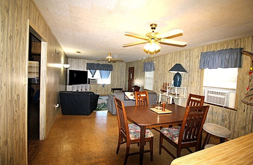 Port Mansfield House | 303 Bayshore-Cozy wildlife retreat!
