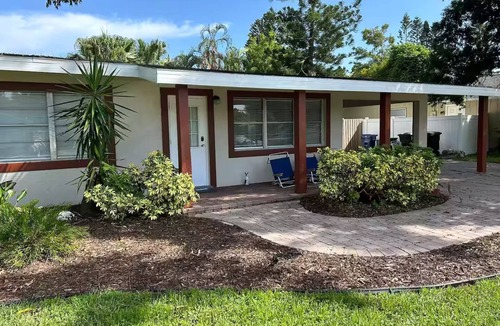 South Gate Ridge House | 3bdr Home on Canal