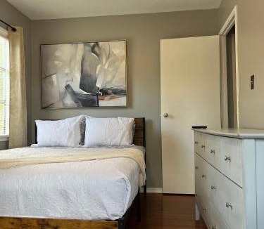 Valdosta House | 3BR 5 Beds Groups Ask for Last-Minute Deal!