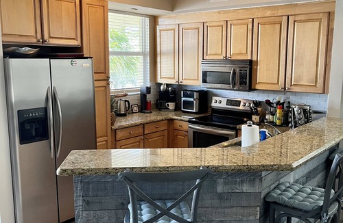 Ruskin House | 3BR Home.
