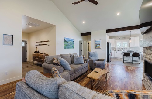 Pagosa Highlands House | 3BR Pet-Friendly Home | Fire Table, Fenced Yard + PLPOA Lake Access