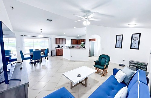 Port Charlotte Villa | 3BR Waterfront Views | Pool + BBQ | 3 King Beds | Sleeps 7 | Port Charlotte