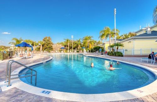 Bahama Bay House | 3rd floor condo w gym basketball court tennis court balcony restaurant
