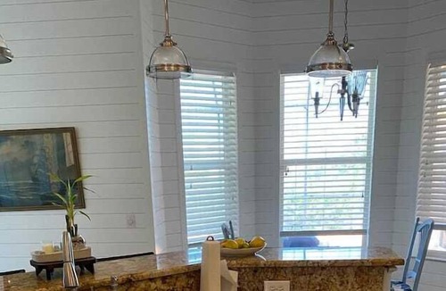 Vero Beach Apartment | 4 Bedroom 700679 by Houzlet