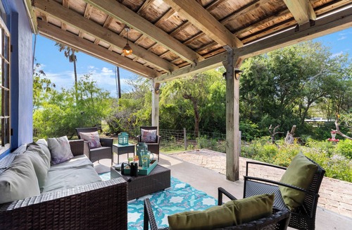 South Padre Island Villa | 4-Bedroom Island Oasis - Exquisite Villa in South Padre Island with AC & WiFi