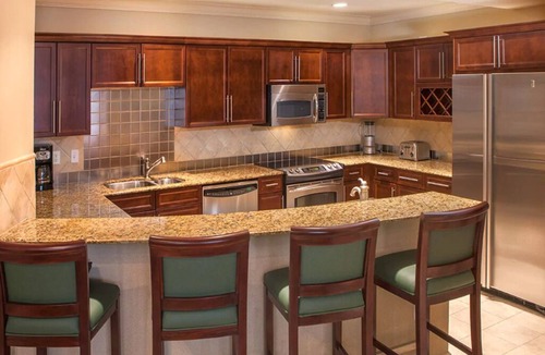 Holiday Isle Resort | 4 Bedroom Plus, Harbor View, on Destin Beach, Wyndham Emerald Grande!