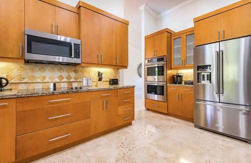 Jog Road House | 4 BR 3.5 w/pool. Near Delray Beach and Wellington and equestrian communities