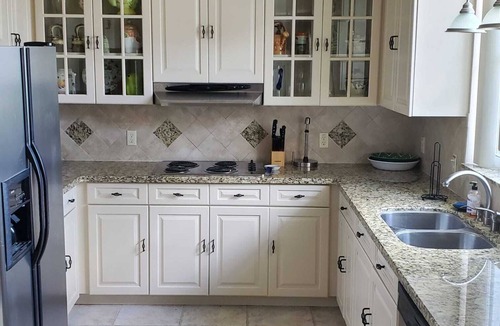 Jog Road House | 4 BR/3 BA Villa, Private Pool - Near Chabad & Anshei