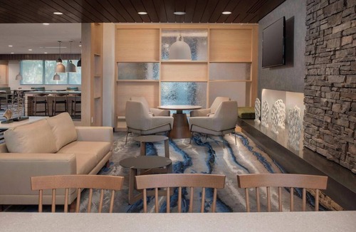 Doral Hotel | 4 Bright & Relaxing Rooms l Free Breakfast, Near to CityPlace Doral - 0.4 mi