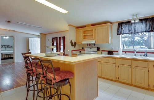 Perry Cottage | 4 Mi to Beach: Perry Home Near Boat Launch