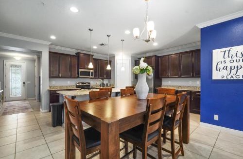 Sanford House | 4 Mi to Dtwn: Home w/Pool Access in Sanford