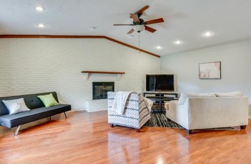 Wright House | 4 Mi to Garniers Beach Park: Home w/Private Pool!