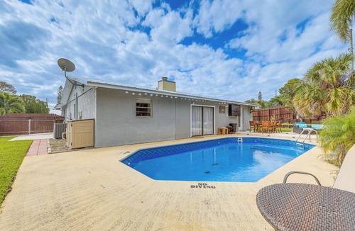 Jensen Beach House | 4 Mi to Jensen Beach Park: Family Home w/Pool!