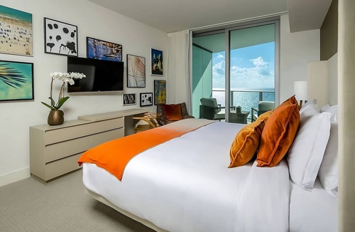 Hollywood South Central Beach Hotel | 4 Relaxing Sites With Pool, Sauna & Beach Access, Outdoor Pool, Kitchen!
