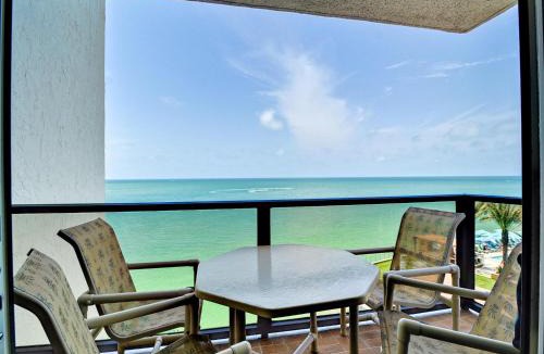 Clearwater Beach Apartment | 440 West 808N