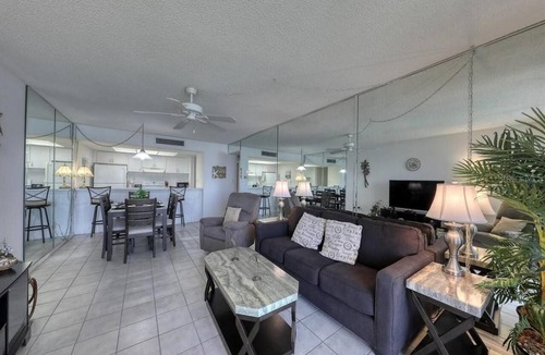 Clearwater Beach Condo | 440 West Condo 1604-N Gorgeous Water Views