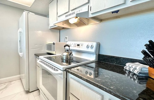 Clearwater Beach Condo | 440 West Condos 608-N Waterfront with Gulf of Mexico View
