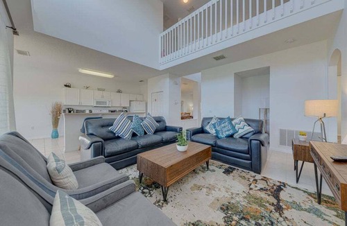 Highgate Park Villa | 455 - Stunning 5 Bed Villa with South Facing Pool and Spa