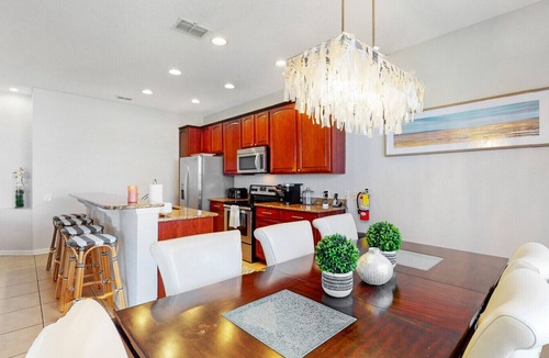 Windsor Hills Villa | 4bed 4 bth Villa, Pool/Sauna, 5mi to Disney Parks, Fireworks Nightly View