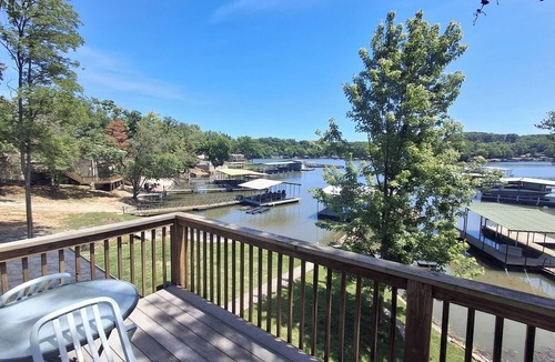 Lake Ozark House | 4BR/3BA Lakefront Home w/Dock, 2 boat Slips & Resort Amenities