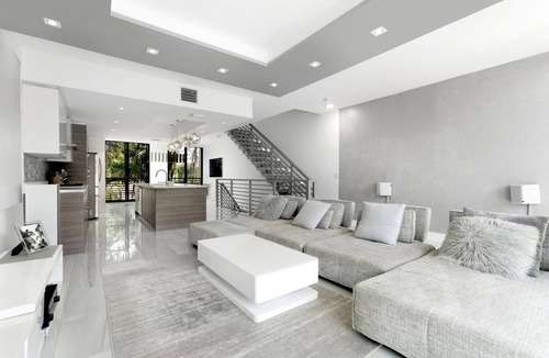 Bay Harbor Islands House | 4BR Bay Harbor Modern Miami Oasis with Private Rooftop Pool