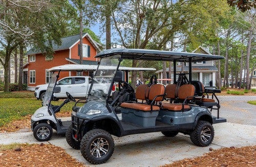 Laurel Grove House | 4BR Beach Cottage w/TWO (2) 6-SEAT GOLF CARTS! Golf Course Views, Pool, Tram