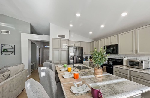Kingswood Parke House | 4BR w pool, fire pit, near stadiums