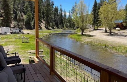 Red River Cabin | 4K River Ranch River Cabin 2 (sleeps 6)