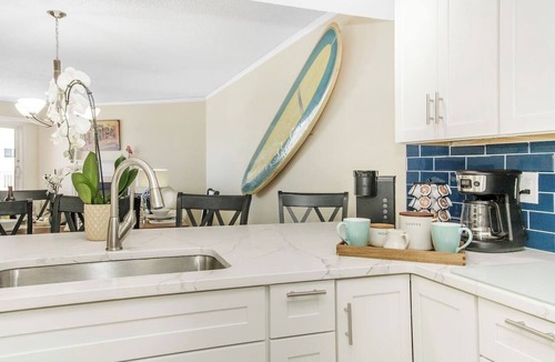 Indian Shores Condo | 4th Floor Poolside 3BR | Panoramic Gulf Views | Heated Pool, Hot Tub, Sleeps 11