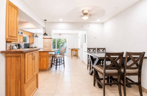 Pompano Beach Villa | 5 Bedrooms/3 Baths W/Salt-Heated Pool- Pompano Beach House.