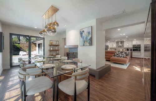 Beach Park House | 5* Luxe Getaway | Heated Pool & Outdoor Fireplace