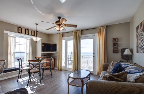 Miramar Beach Condo | 56 m² Condo ∙ 1 bedroom ∙ 6 guests