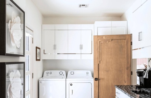 Norman House | 5BR sleeping 10 near OU Stadium — built for game weekends and groups.