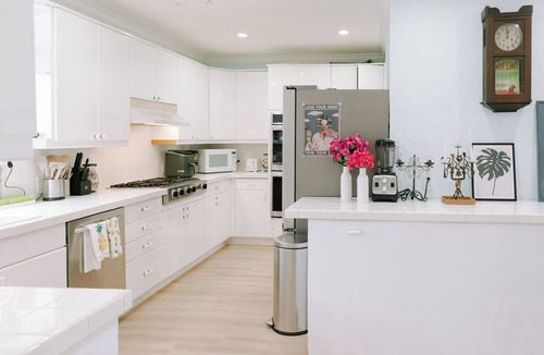 Old Northwood House | 6 BR Old Florida Estate: Sauna, Pool, Fire Pit, walk to Northwood Village