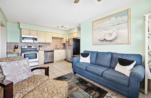 Silver Sands Beach Condo | 60 m² Condo ∙ 1 bedroom ∙ 4 guests