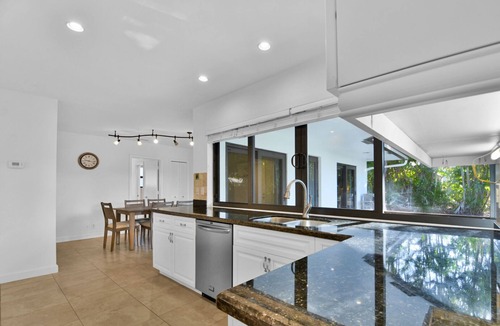 Imperial Point House | 6000 Managed By Brampton Park