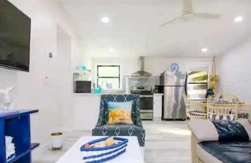 Lutz House | #63 The Palms by Joyful Moments