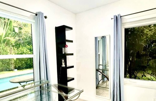 Victoria Park Apartment | 632B FLL Studio- 1.5 mi to Beach & Las Olas Blvd