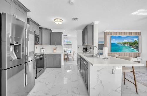 Princeton House | 6BR Villa Tropical Haven Private Pool & BBQ