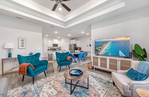 Port St. Joe House | 6MinWalktoBeach–GolfCrt,HeatedPool,BBQ,bike&Firpit