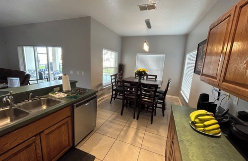 Cumbrian Lakes Villa | 7 BEDS/7 BATHS,SOUTH FACING POOL WITH WATER VIEW,ALL NEW FURNITURE,10 MIN DISNEY